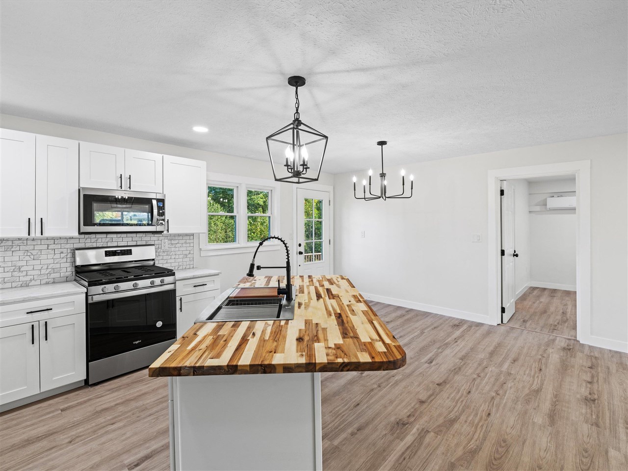 367 Meadowlark Drive