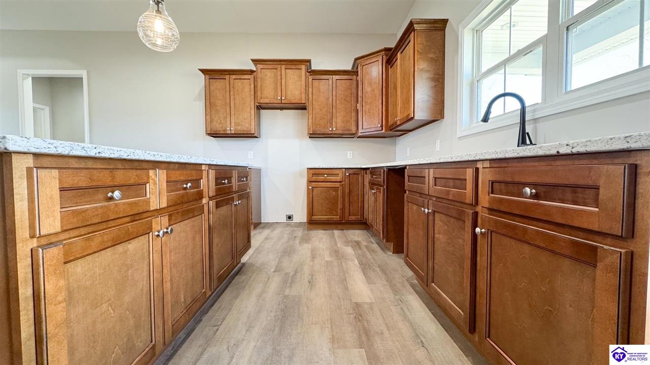 Listing Picture 100 Chickhadee Circle Campbellsville, KY 42718 MLS HK24003832