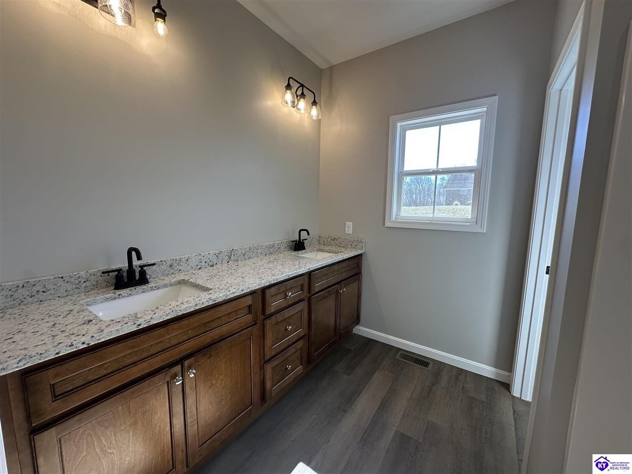 Listing Picture 100 Chickhadee Circle Campbellsville, KY 42718 MLS HK24003832