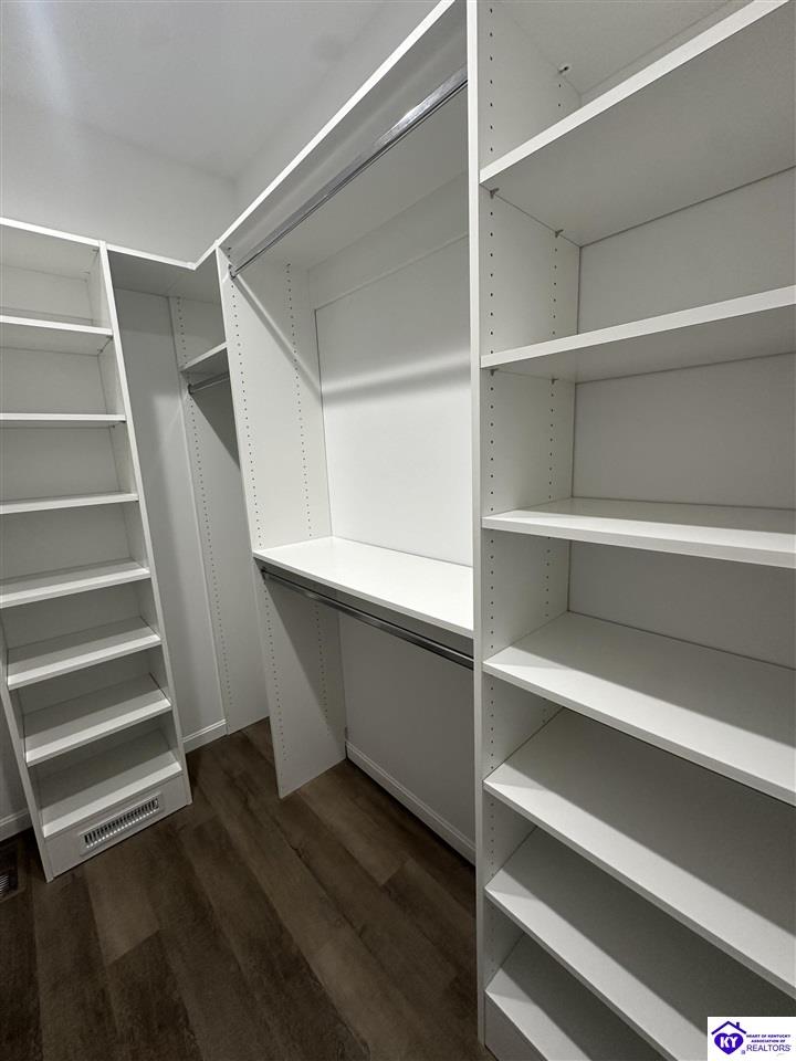 Listing Picture 100 Chickhadee Circle Campbellsville, KY 42718 MLS HK24003832