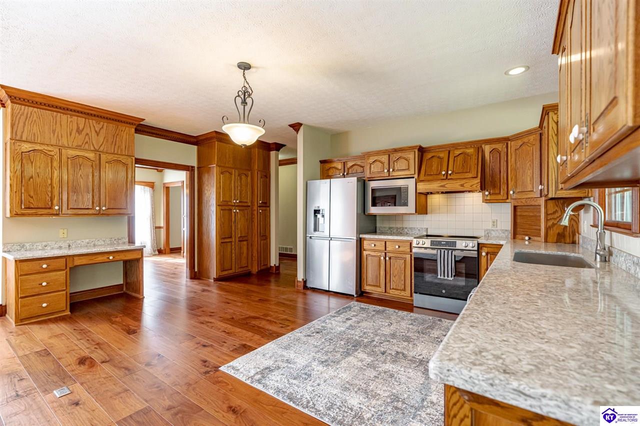 Listing Picture 606 Elm Road Elizabethtown, KY 42701 MLS HK24003857