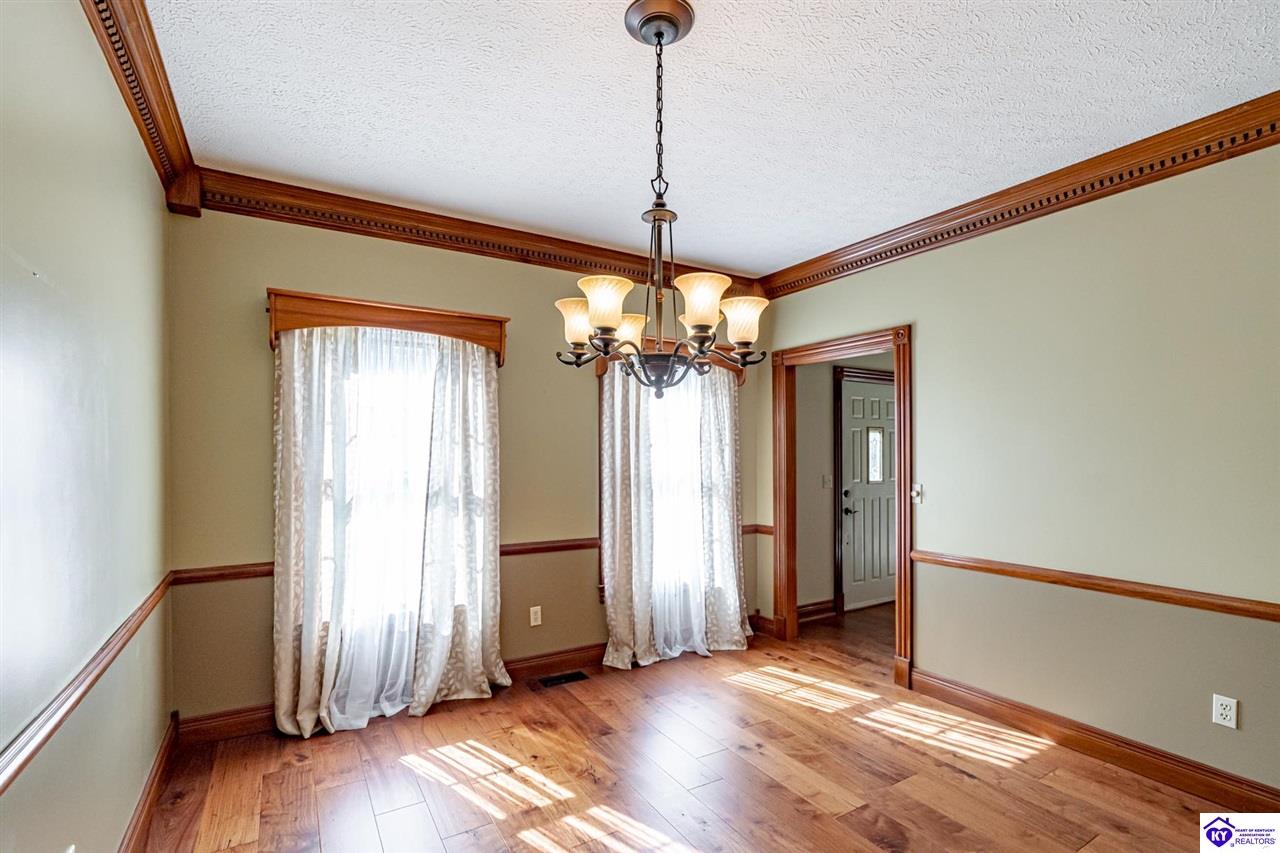 Listing Picture 606 Elm Road Elizabethtown, KY 42701 MLS HK24003857