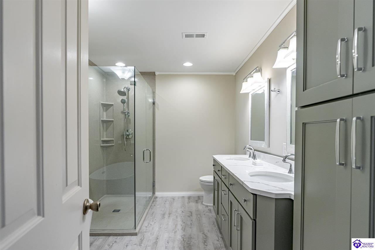 Listing Picture 606 Elm Road Elizabethtown, KY 42701 MLS HK24003857