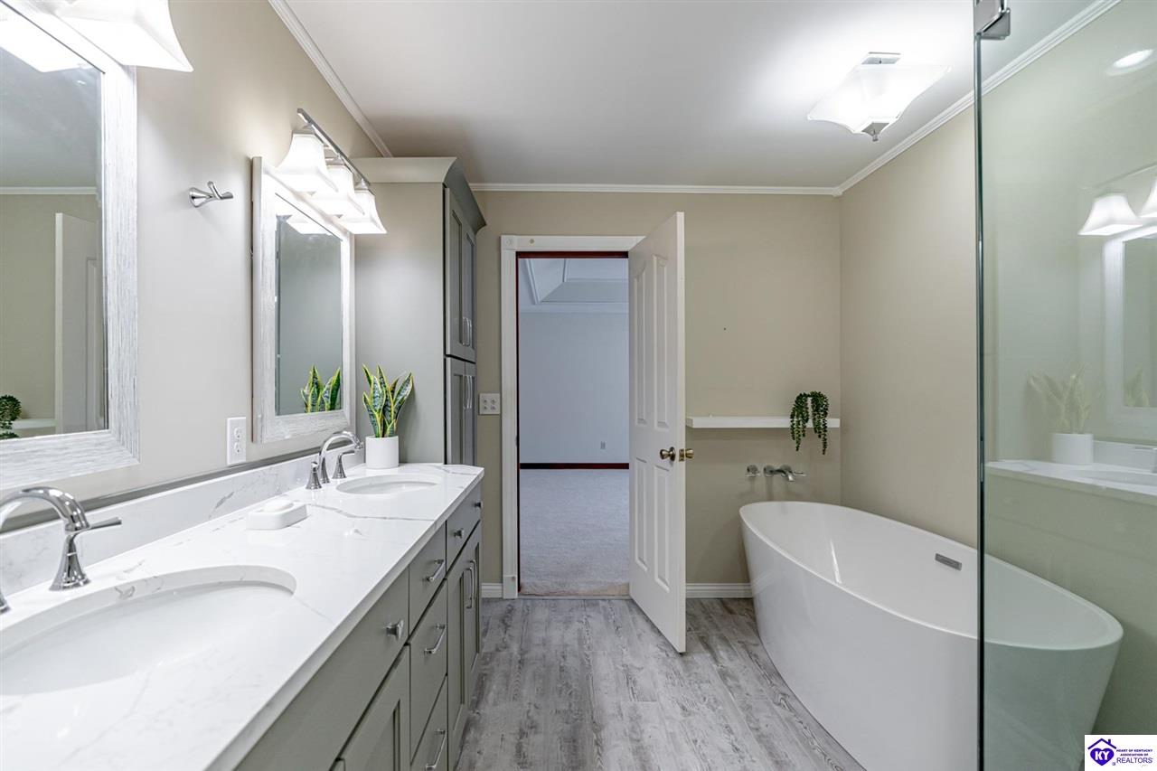 Listing Picture 606 Elm Road Elizabethtown, KY 42701 MLS HK24003857