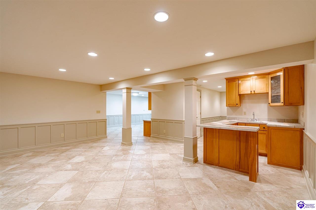 Listing Picture 606 Elm Road Elizabethtown, KY 42701 MLS HK24003857