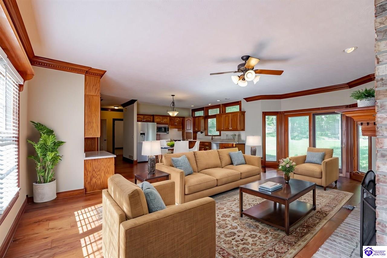 Listing Picture 606 Elm Road Elizabethtown, KY 42701 MLS HK24003857