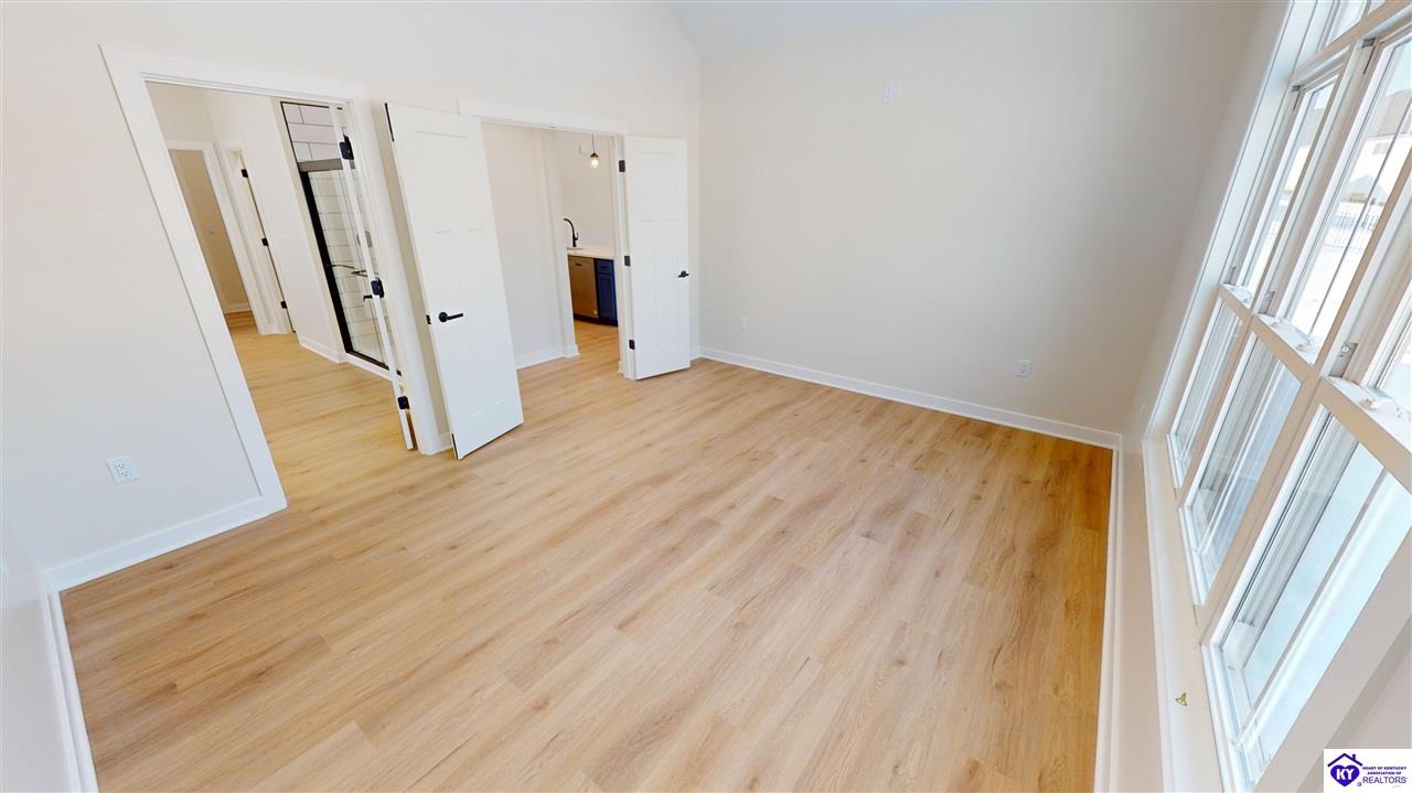 Listing Picture 105 Ashwood Avenue Elizabethtown, KY 42701 MLS HK24003891