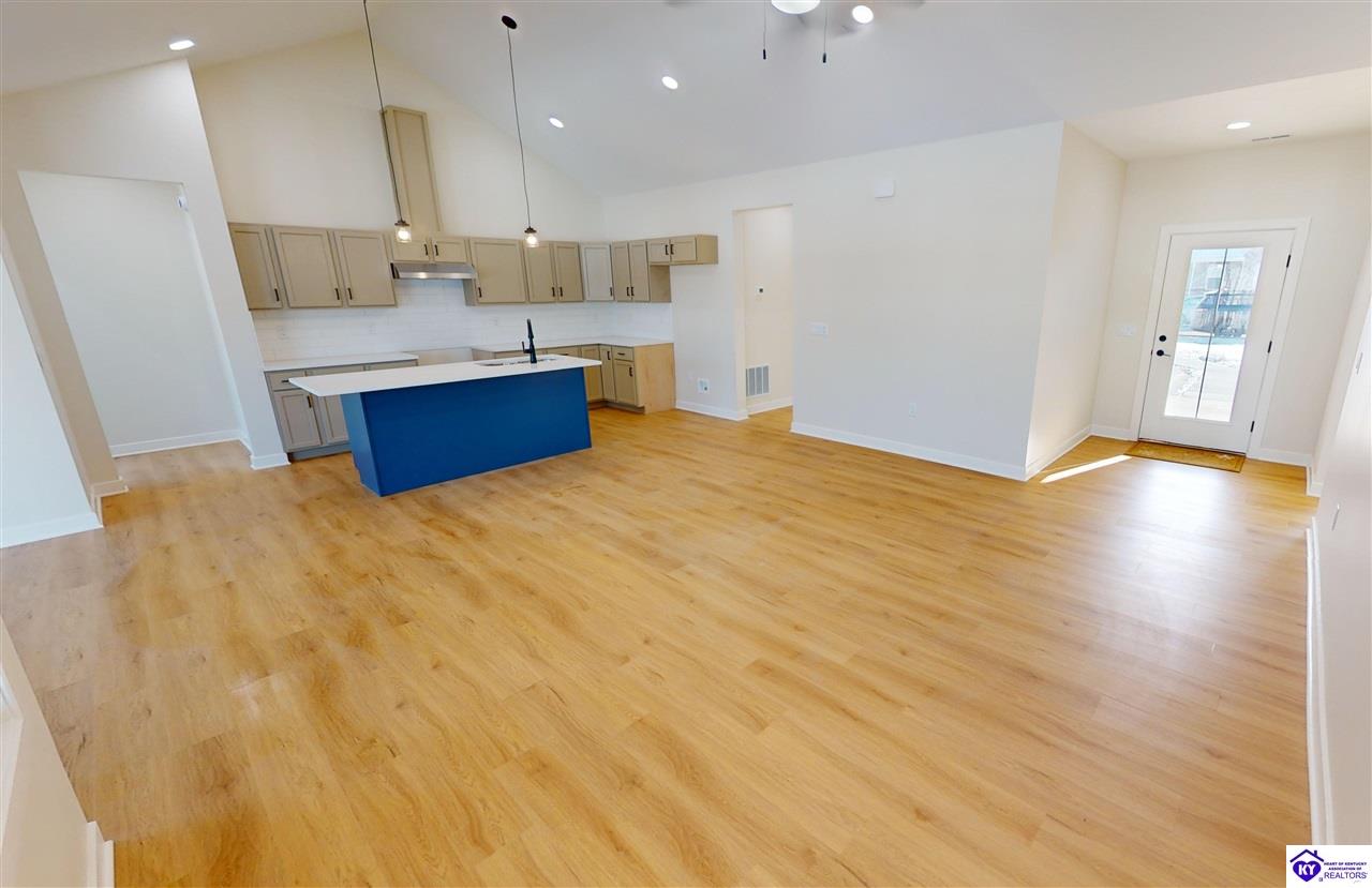 Listing Picture 105 Ashwood Avenue Elizabethtown, KY 42701 MLS HK24003891