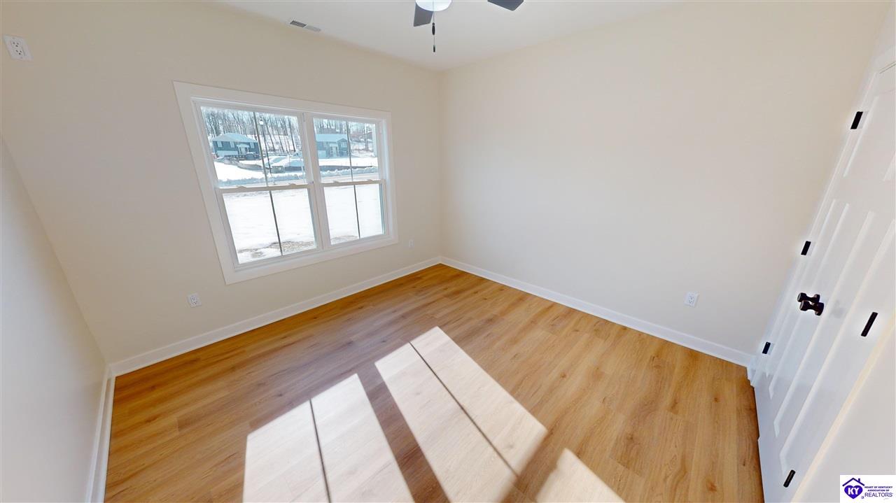 Listing Picture 105 Ashwood Avenue Elizabethtown, KY 42701 MLS HK24003891