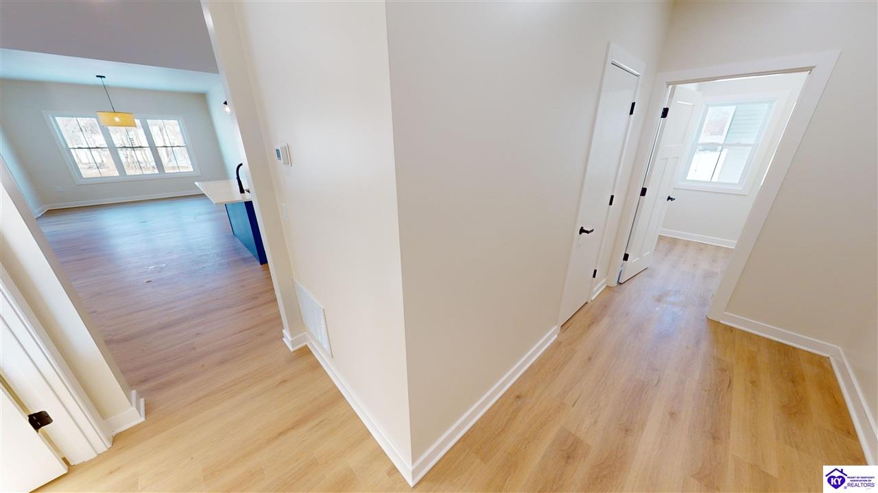 Listing Picture 105 Ashwood Avenue Elizabethtown, KY 42701 MLS HK24003891