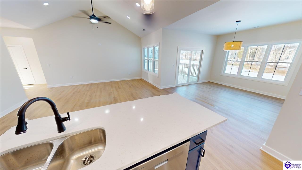 Listing Picture 105 Ashwood Avenue Elizabethtown, KY 42701 MLS HK24003891