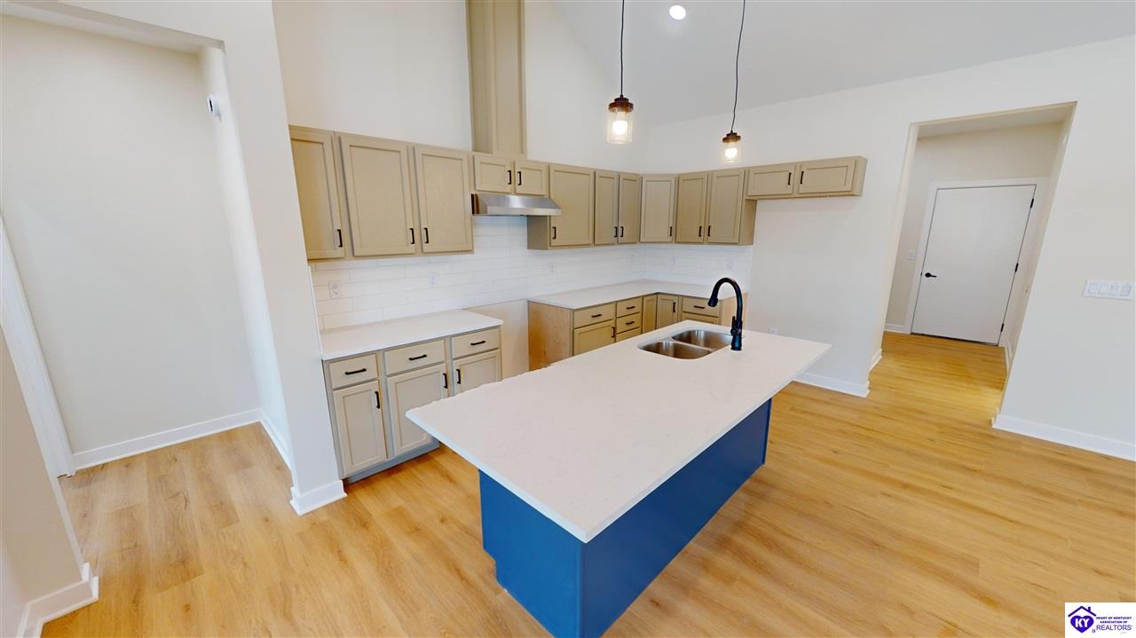 Listing Picture 105 Ashwood Avenue Elizabethtown, KY 42701 MLS HK24003891