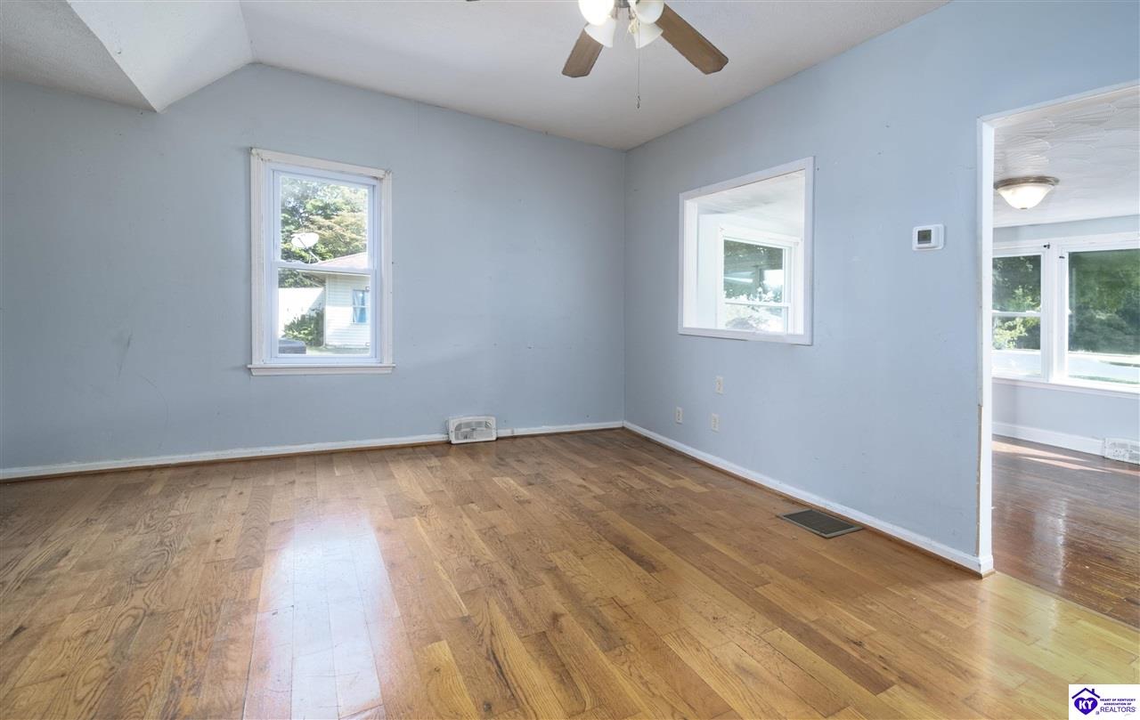 Listing Picture 2691/2695 Lincoln Farm Road Hodgenville, KY 42748 MLS HK24003894