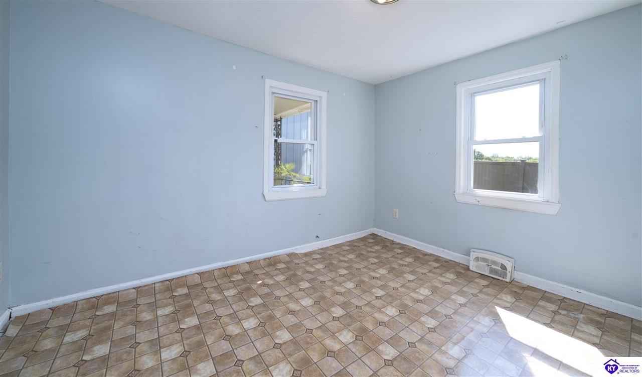 Listing Picture 2691/2695 Lincoln Farm Road Hodgenville, KY 42748 MLS HK24003894