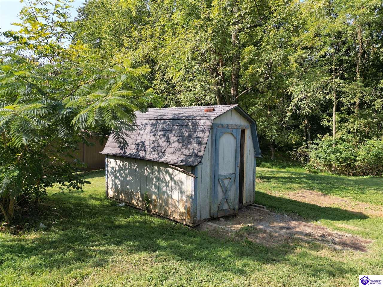 Listing Picture 2691/2695 Lincoln Farm Road Hodgenville, KY 42748 MLS HK24003894