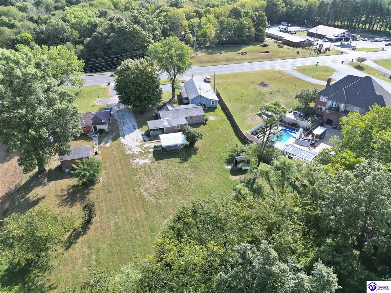 Listing Picture 2691/2695 Lincoln Farm Road Hodgenville, KY 42748 MLS HK24003894