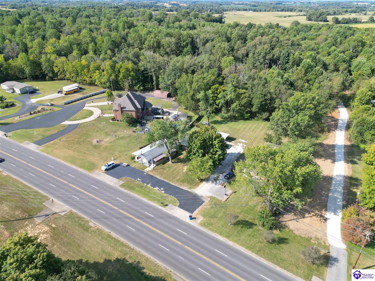 Listing Picture 2691/2695 Lincoln Farm Road Hodgenville, KY 42748 MLS HK24003894