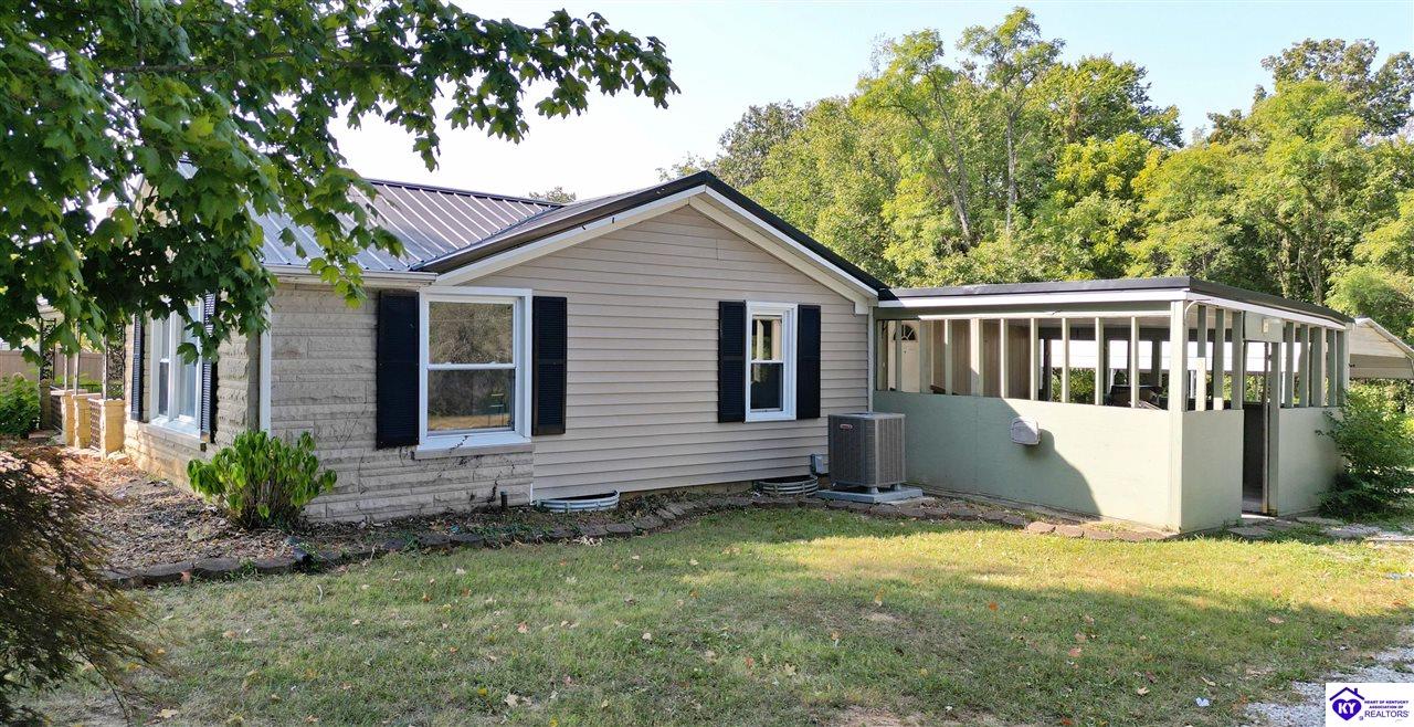 Listing Picture 2691/2695 Lincoln Farm Road Hodgenville, KY 42748 MLS HK24003894