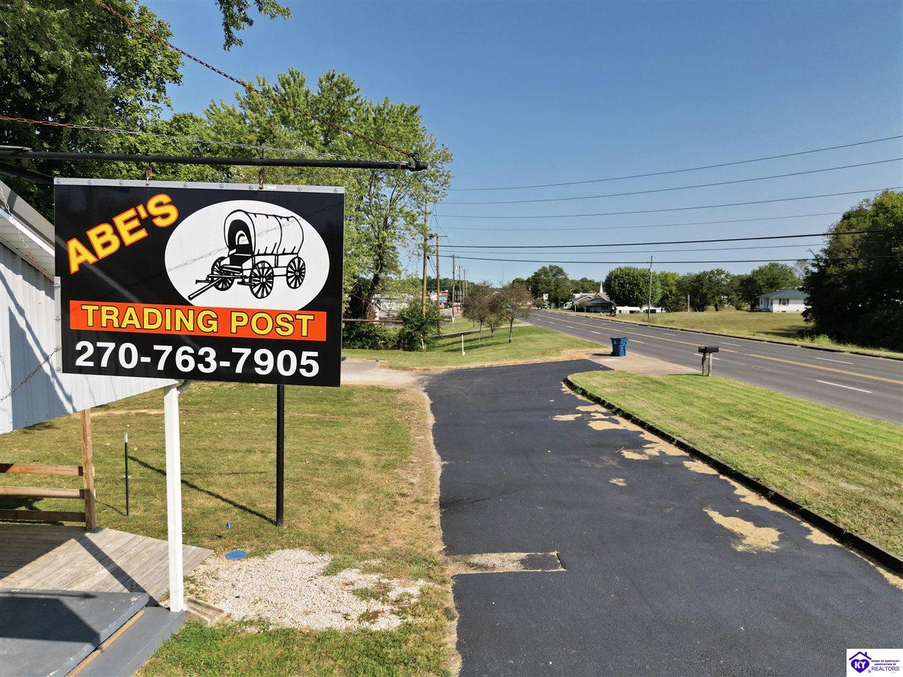 Listing Picture 2691/2695 Lincoln Farm Road Hodgenville, KY 42748 MLS HK24003894