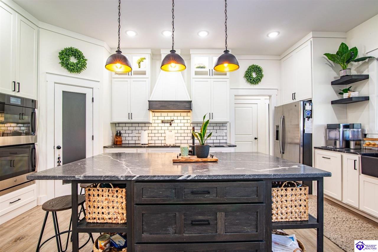 Listing Picture 208 Blossom Lane Campbellsville, KY 42718 MLS HK24003926