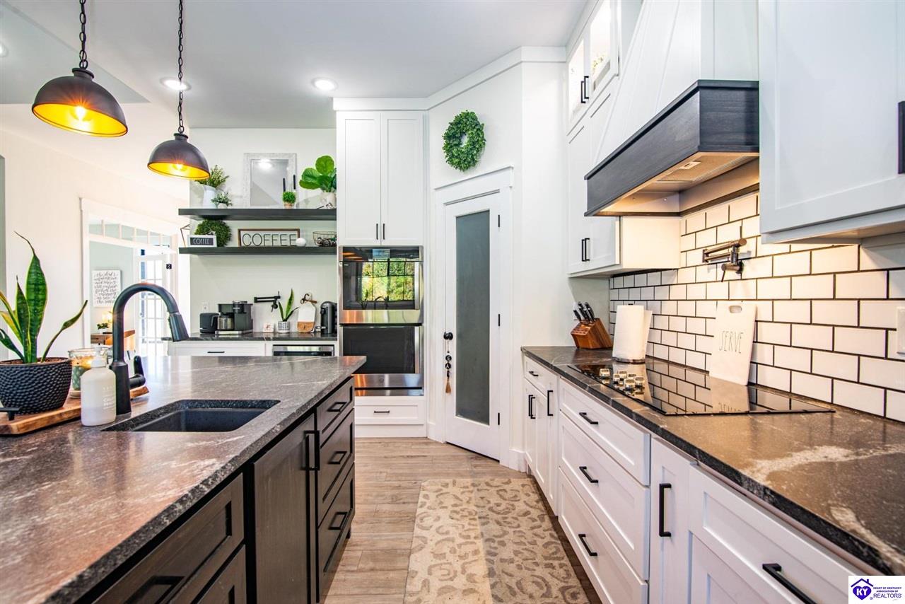 Listing Picture 208 Blossom Lane Campbellsville, KY 42718 MLS HK24003926