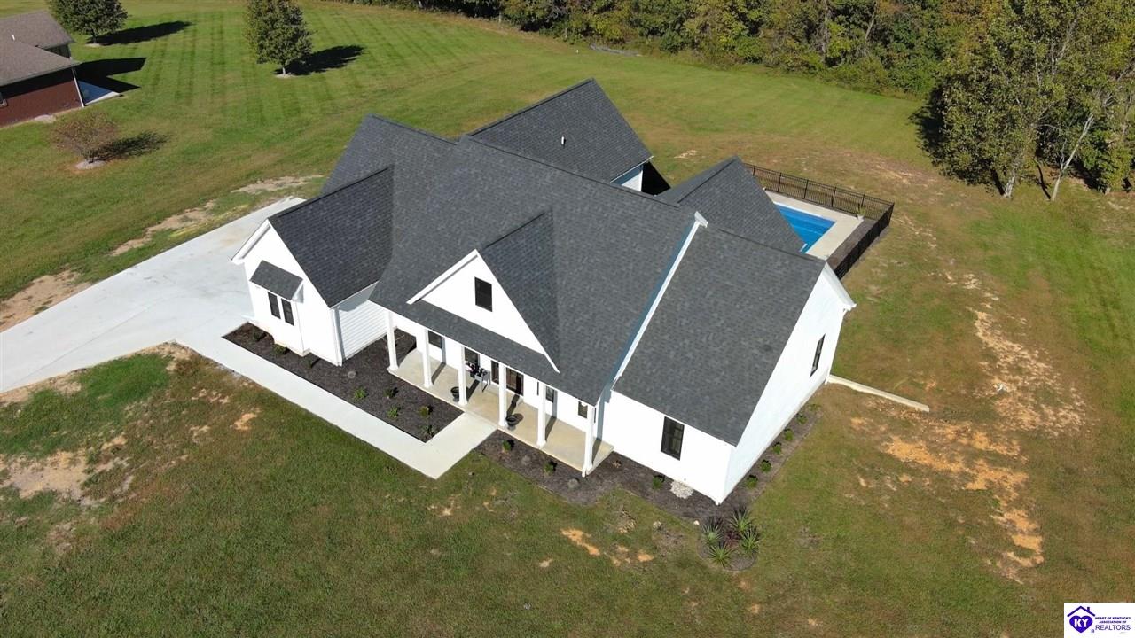 Listing Picture 208 Blossom Lane Campbellsville, KY 42718 MLS HK24003926