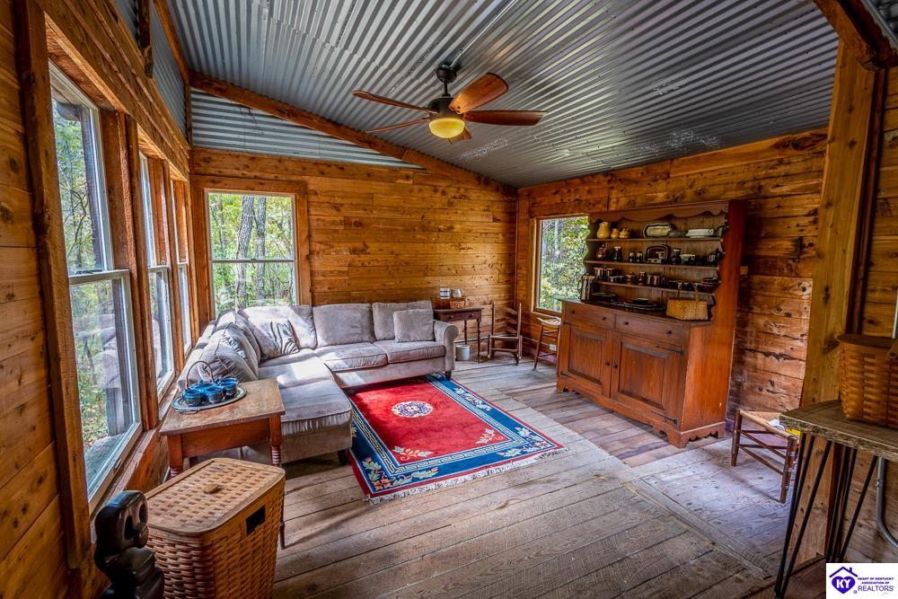 Listing Picture 557 S Otter Creek Road Buffalo, KY 42716 MLS HK24003939