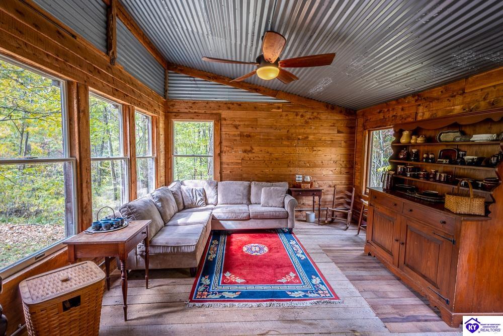 Listing Picture 557 S Otter Creek Road Buffalo, KY 42716 MLS HK24003939