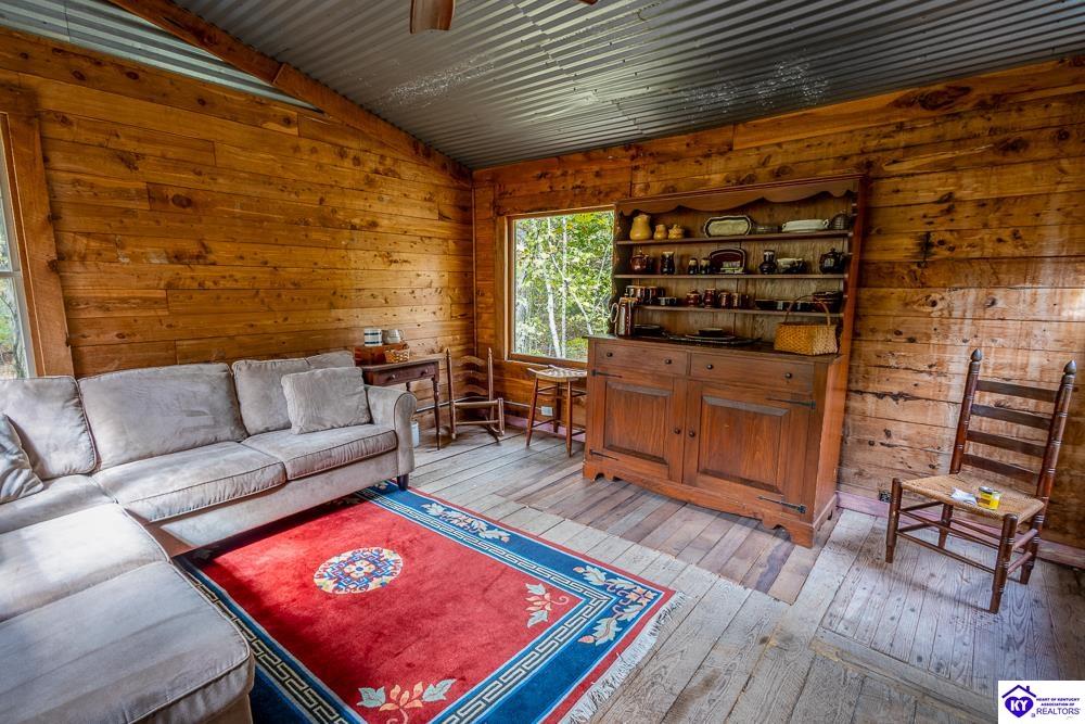 Listing Picture 557 S Otter Creek Road Buffalo, KY 42716 MLS HK24003939