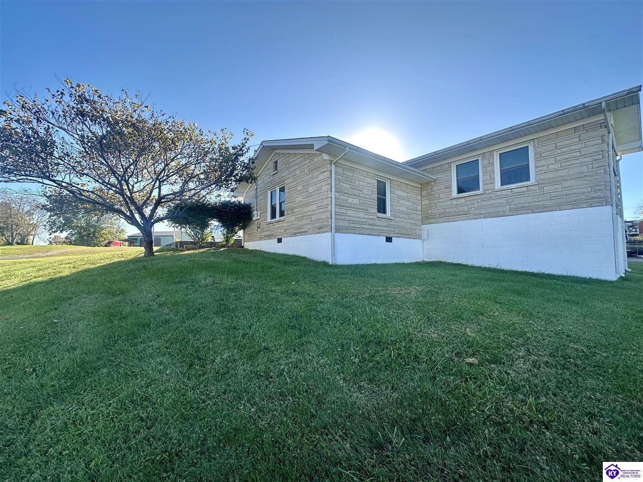 Listing Picture 156 Atwill Street Brandenburg, KY 40108 MLS HK24003961