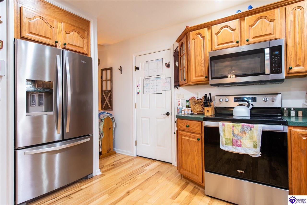 Listing Picture 10007 Evening Star Drive Louisville, KY 40272 MLS HK24003974