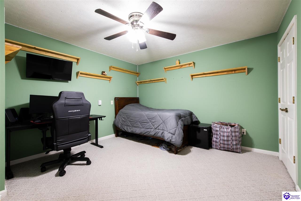 Listing Picture 10007 Evening Star Drive Louisville, KY 40272 MLS HK24003974