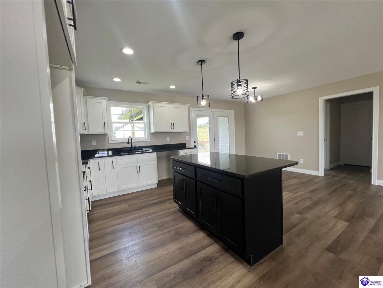 Listing Picture 137 New Orleans Ct Taylorsville, KY 40071 MLS HK24003976