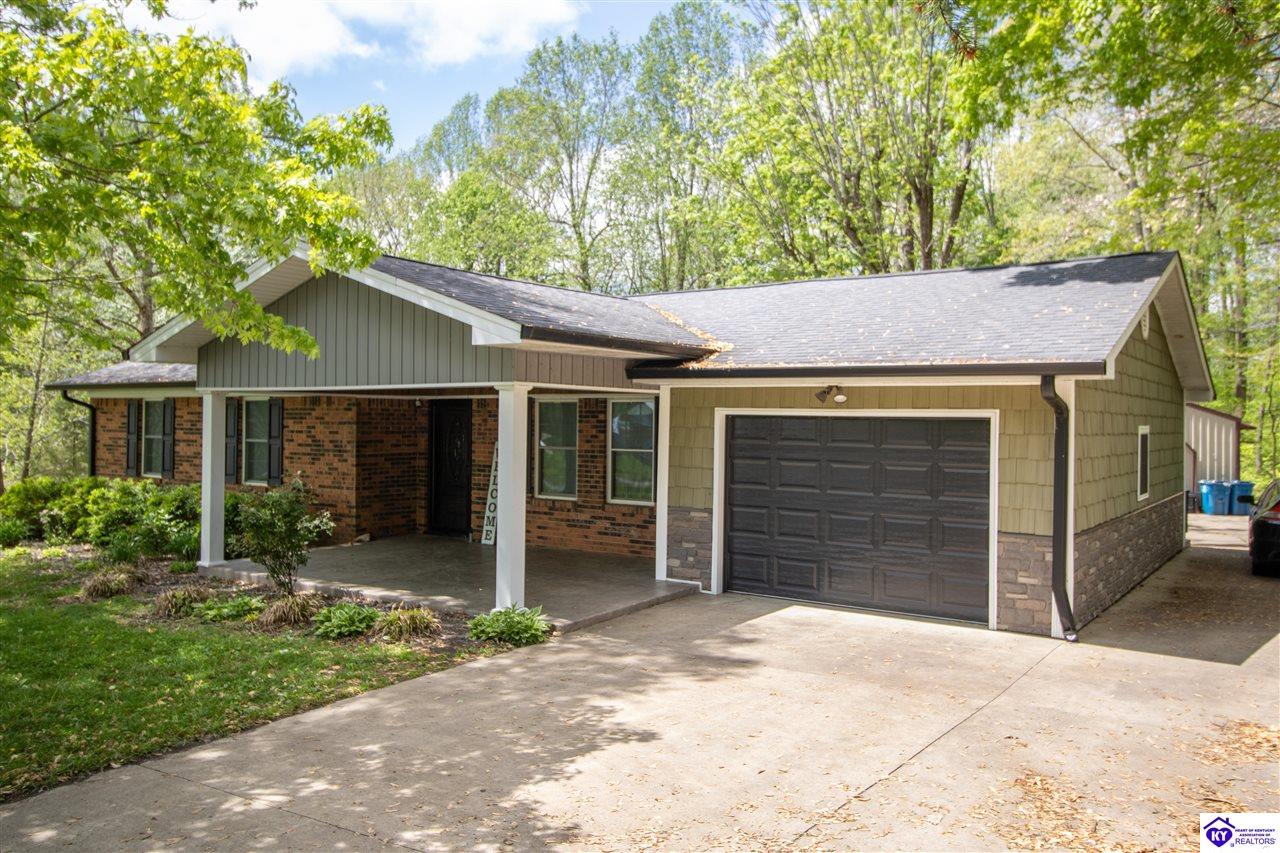 1353 Ferrill Hill RoadBuffalo, KY 42716