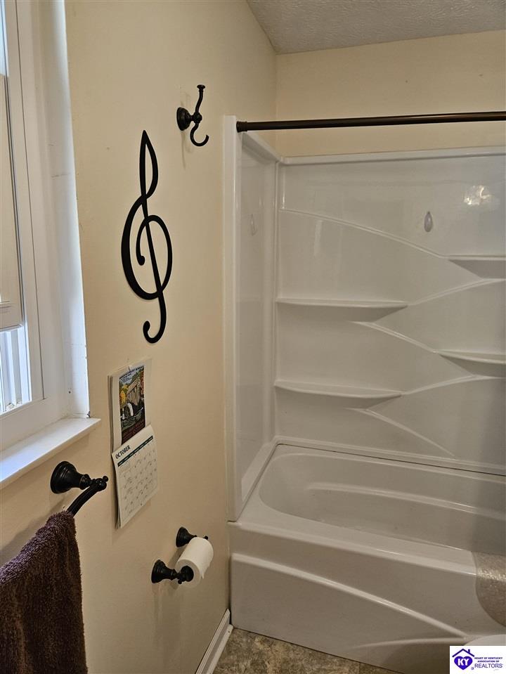 Listing Picture 1022 Scenic Drive Radcliff, KY 40160 MLS HK24004030