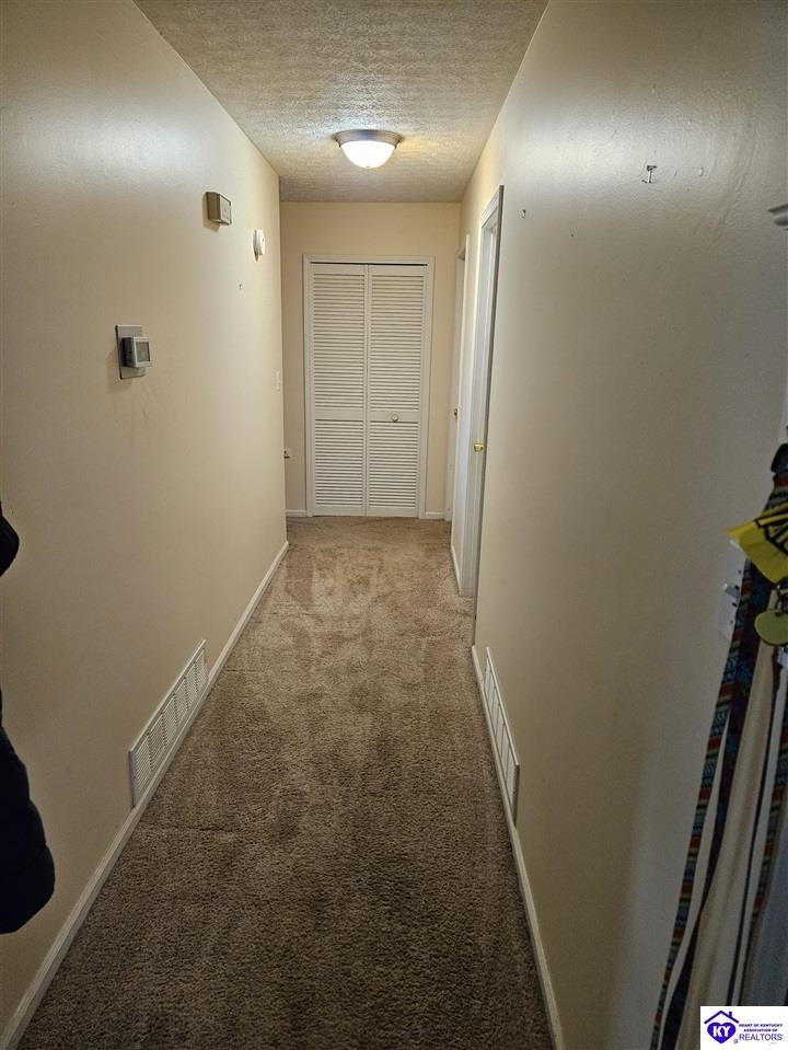 Listing Picture 1022 Scenic Drive Radcliff, KY 40160 MLS HK24004030