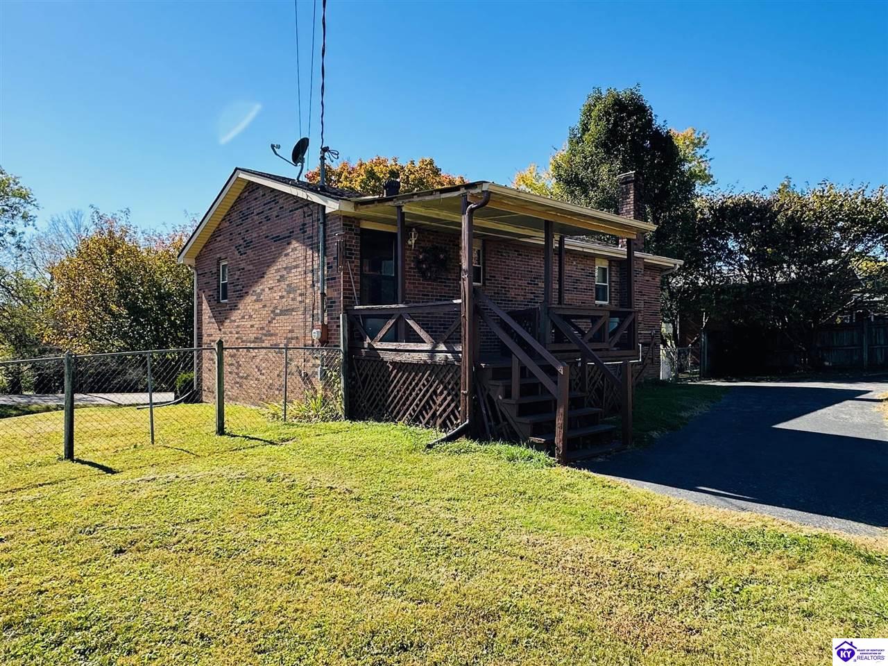 Listing Picture 106 Valley Drive Greensburg, KY 42743 MLS HK24004034