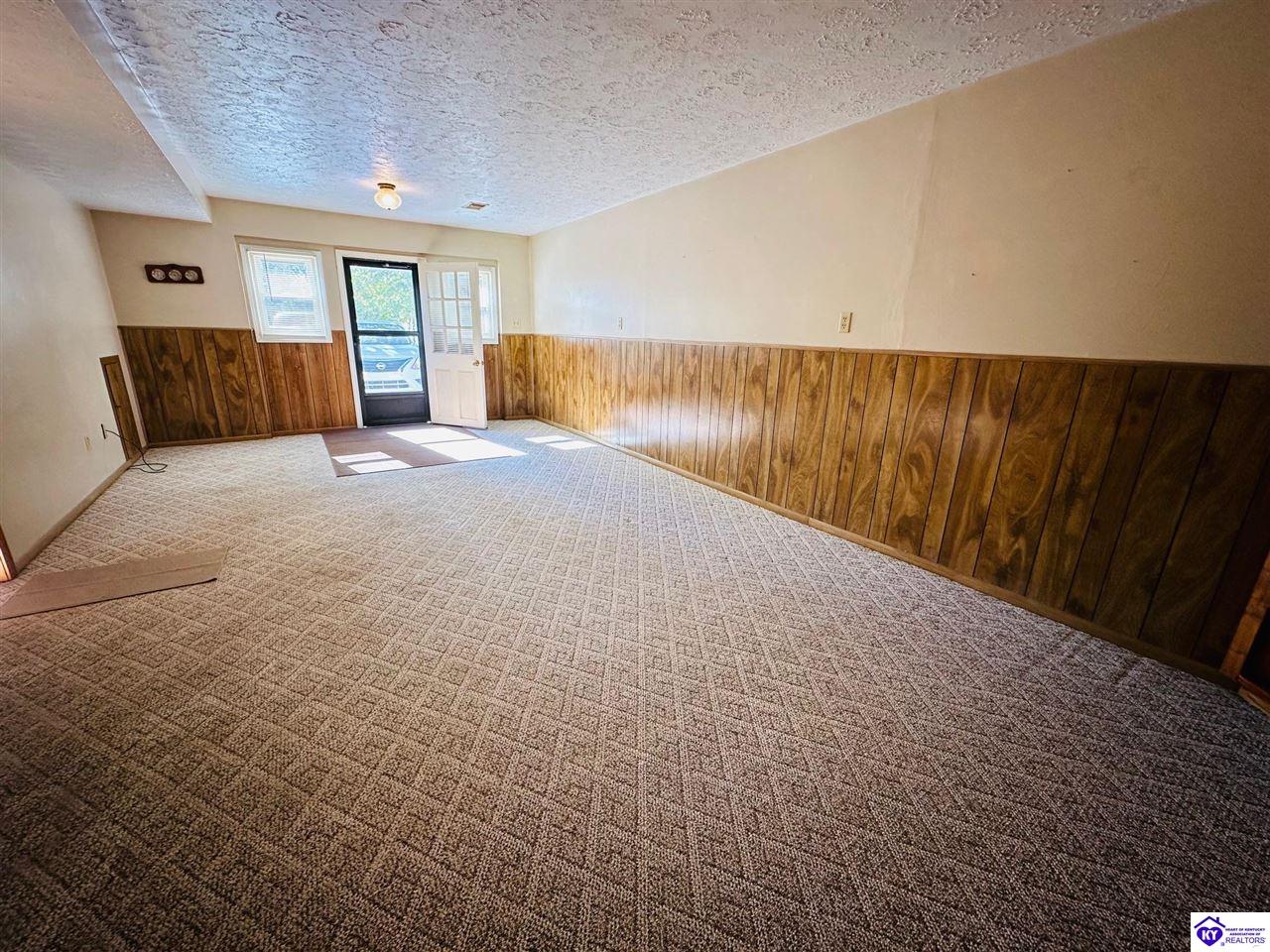 Listing Picture 106 Valley Drive Greensburg, KY 42743 MLS HK24004034