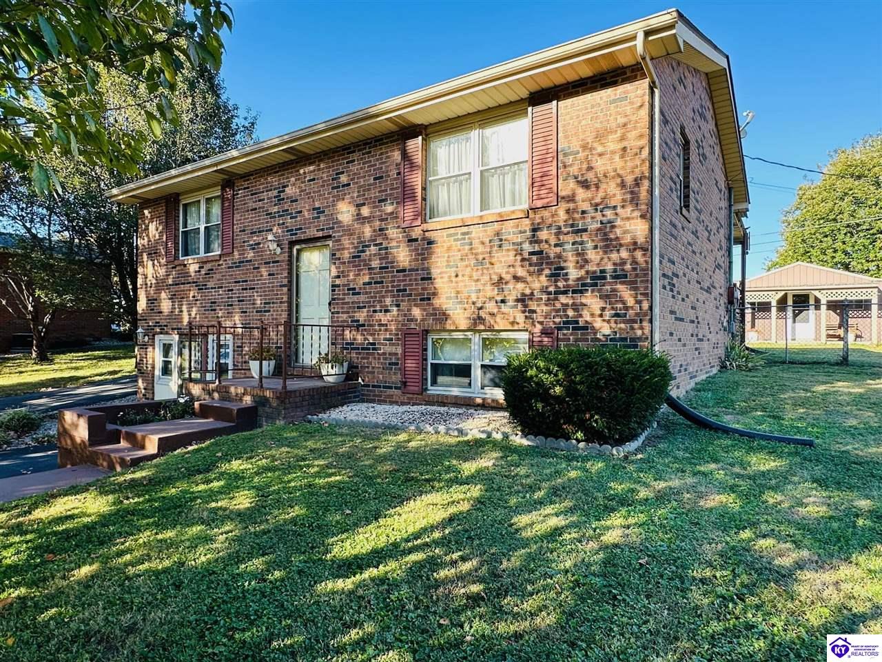 Listing Picture 106 Valley Drive Greensburg, KY 42743 MLS HK24004034