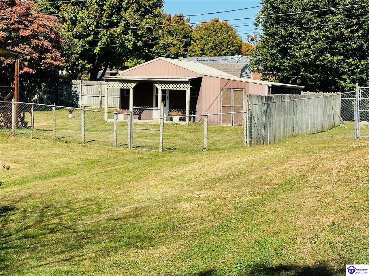 Listing Picture 106 Valley Drive Greensburg, KY 42743 MLS HK24004034