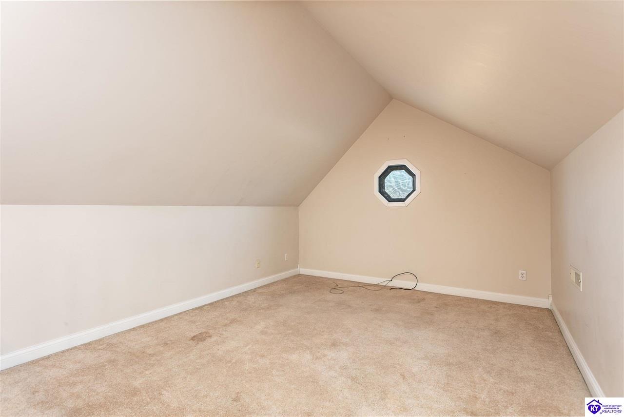 Listing Picture 135 Clubhouse Lane Glasgow, KY 42141 MLS HK24004075