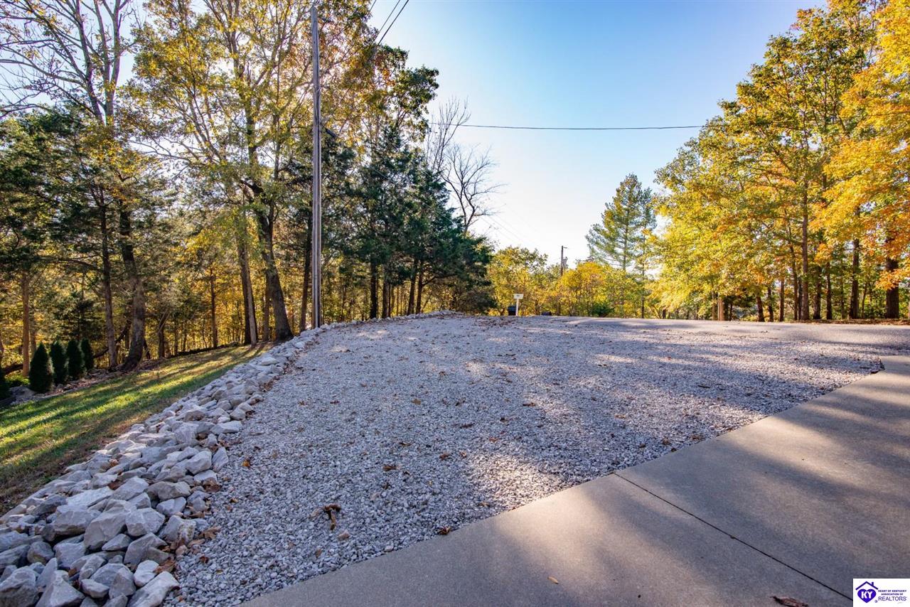 Listing Picture 155 Sunny View Road Brandenburg, KY 40108 MLS HK24004083