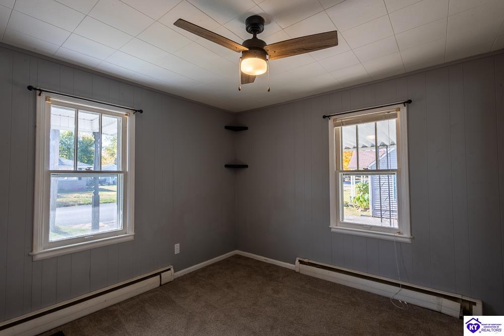 Listing Picture 427 West Maple Avenue Hodgenville, KY 42748 MLS HK24004104