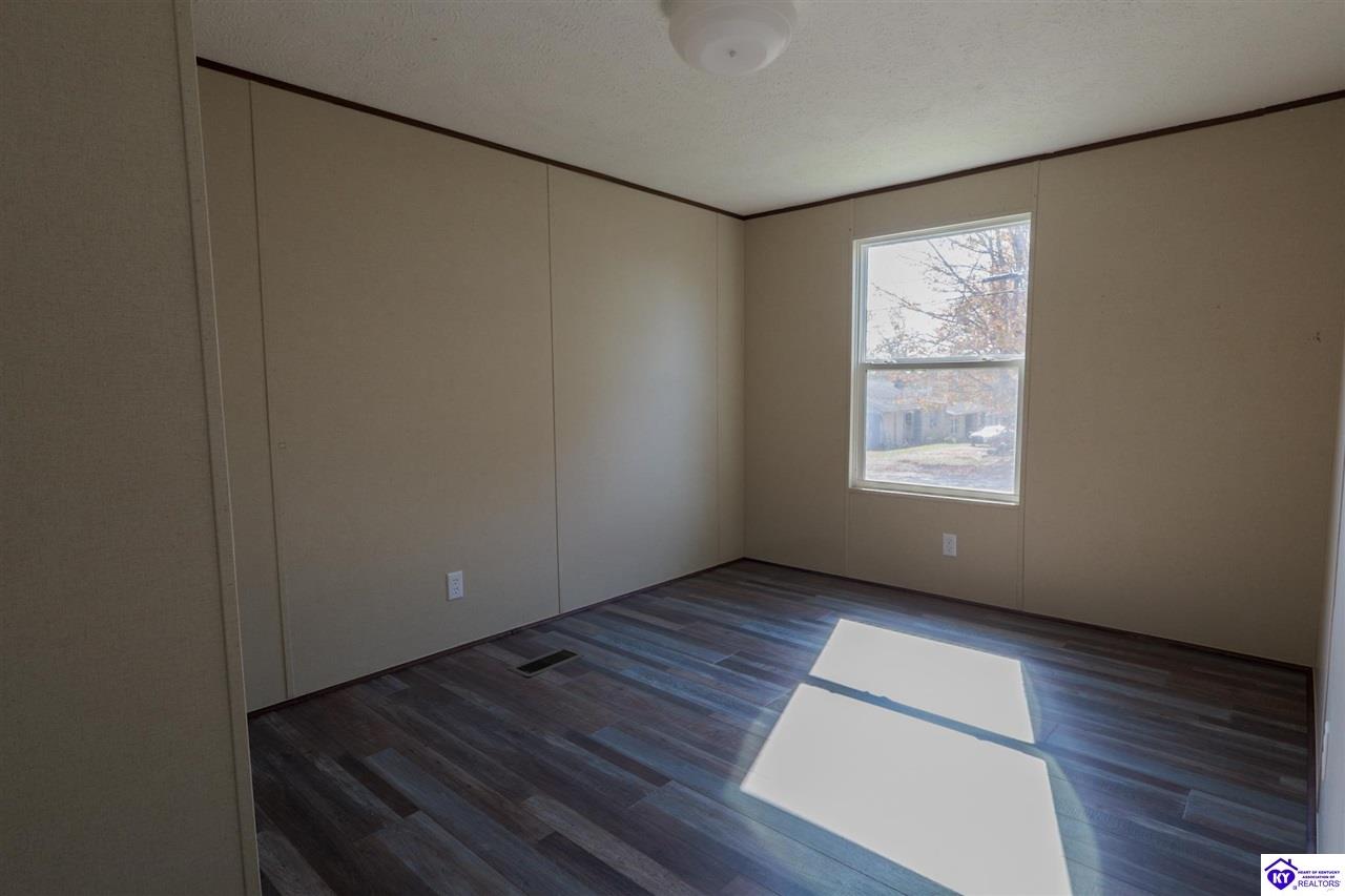 98 Riggs Street Upton, KY 42784 #2