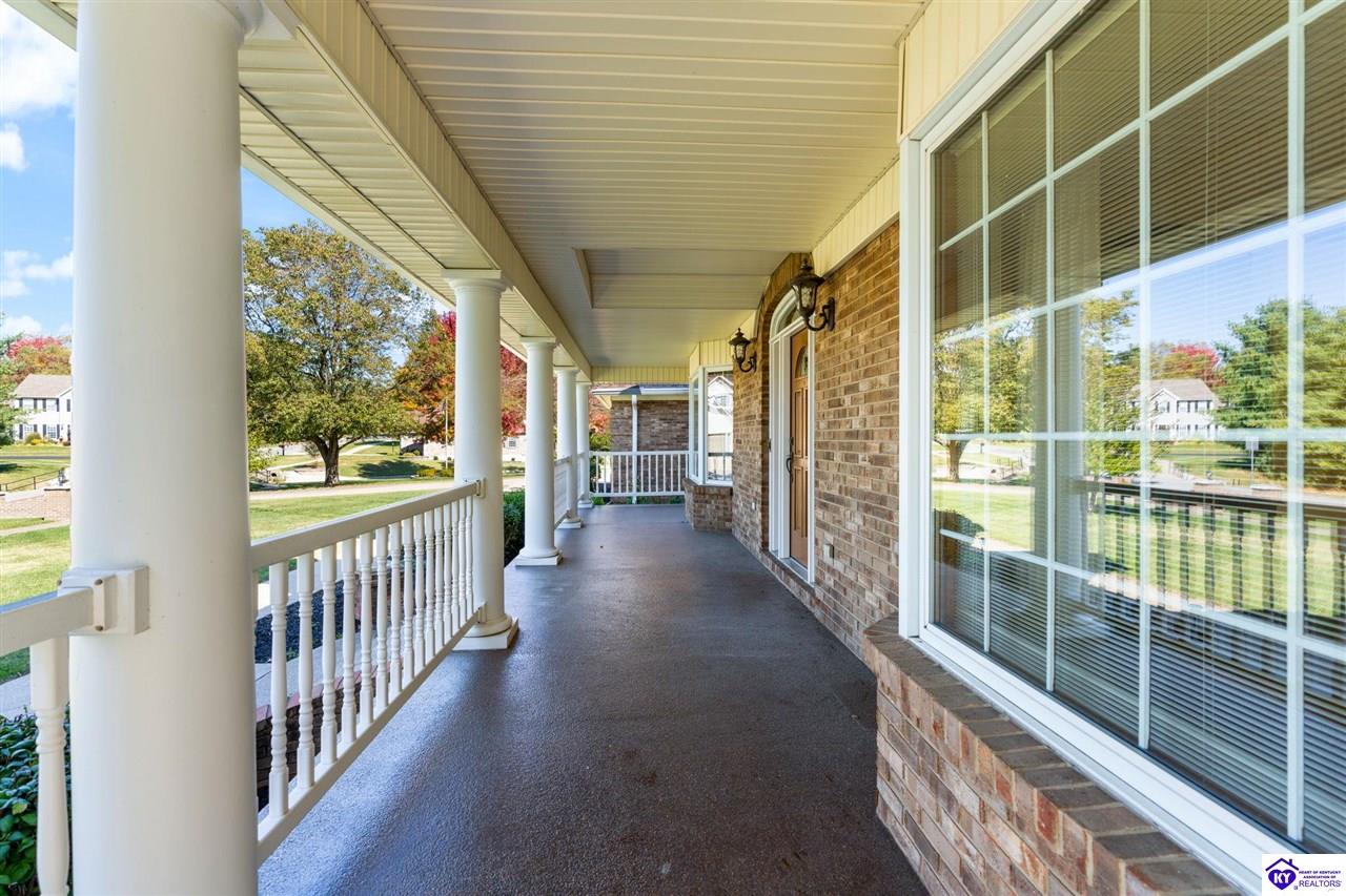 Listing Picture 404 S Maple Street Elizabethtown, KY 42701 MLS HK24004123