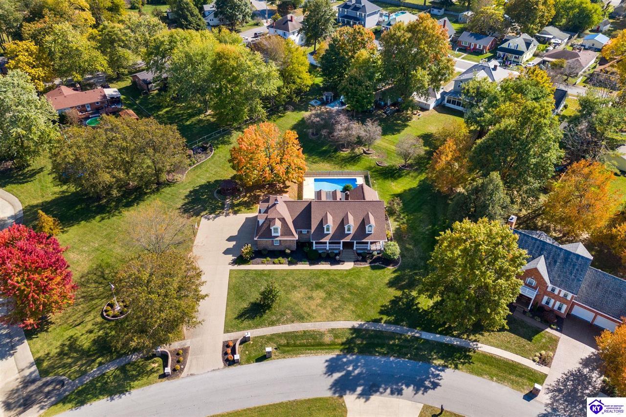 Listing Picture 404 S Maple Street Elizabethtown, KY 42701 MLS HK24004123