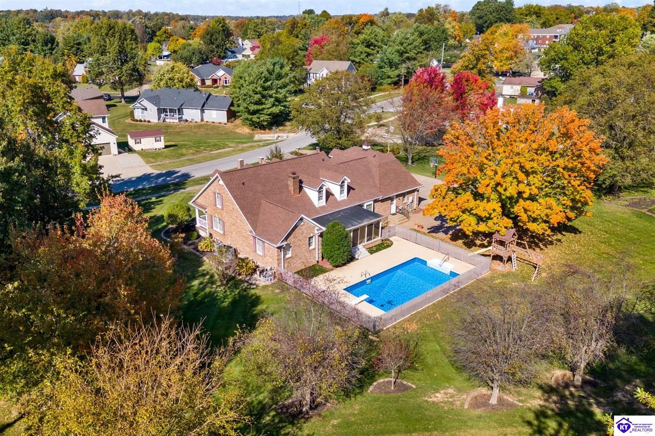 Listing Picture 404 S Maple Street Elizabethtown, KY 42701 MLS HK24004123