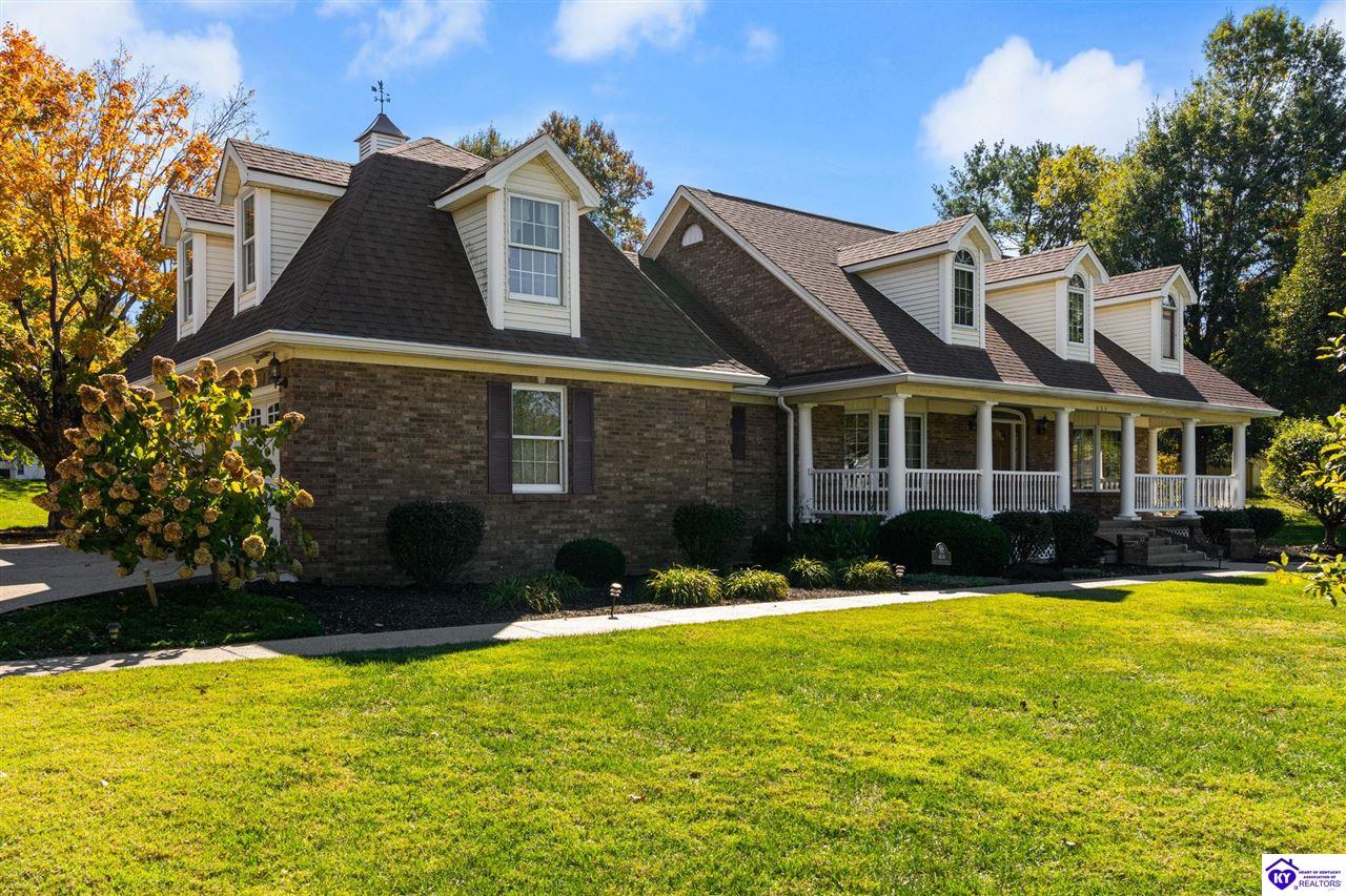 Listing Picture 404 S Maple Street Elizabethtown, KY 42701 MLS HK24004123