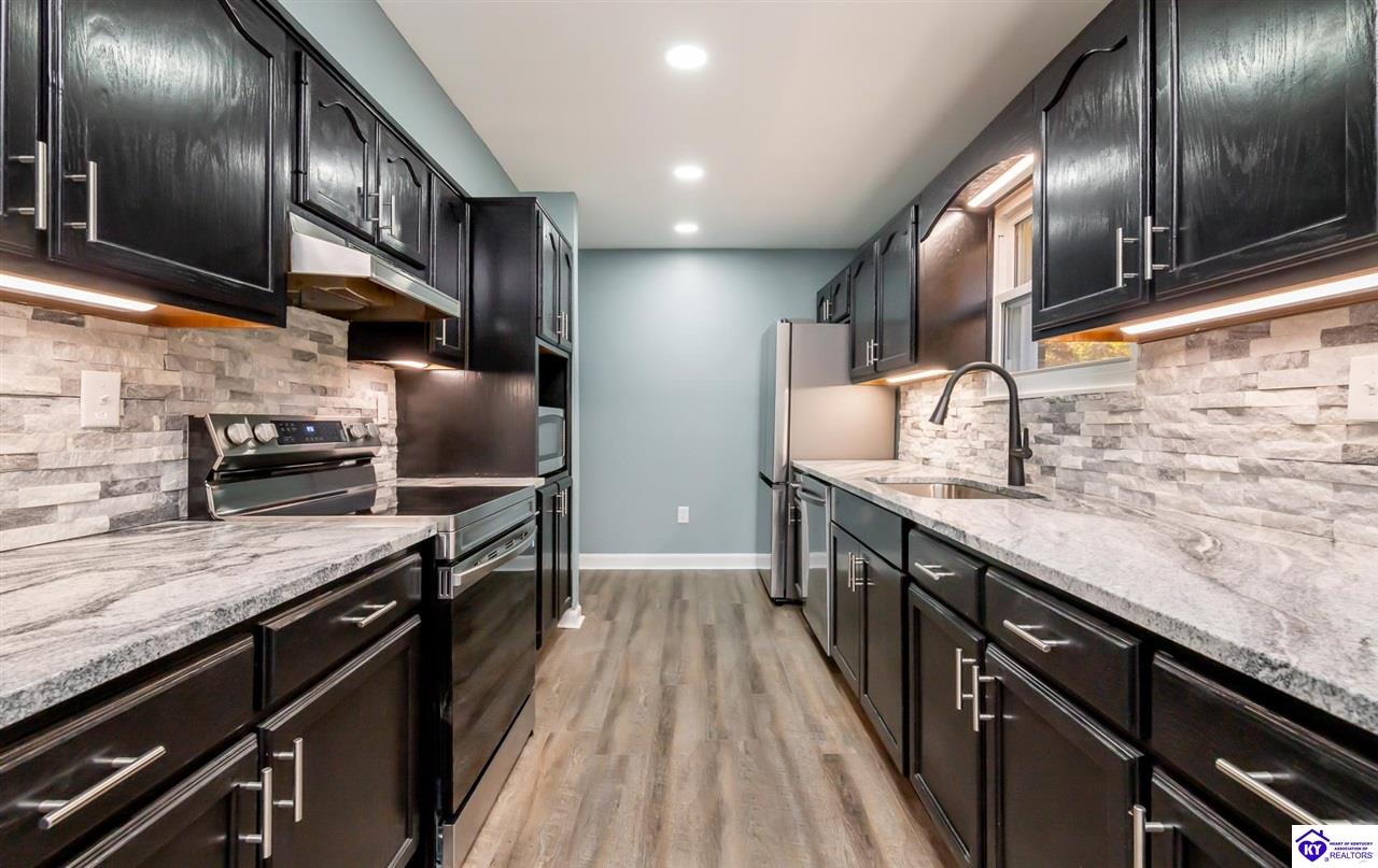 Listing Picture 160 Kentucky Circle Radcliff, KY 40160 MLS HK24004124