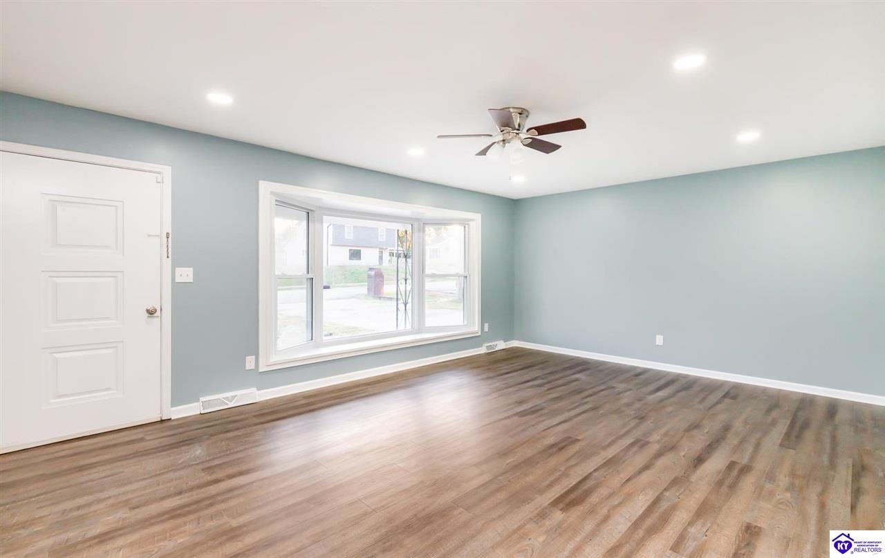 Listing Picture 160 Kentucky Circle Radcliff, KY 40160 MLS HK24004124